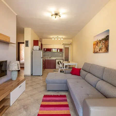 Apartment Aparthouse Paradise Bay