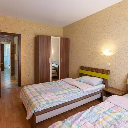 Aparthouse Paradise Bay Apartment Sozopol